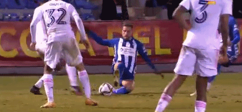 雷诺15中10轰生涯新高25分，蒙克也有25分