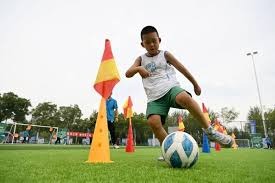 回望中巡赛昨日赛况，曾姚杰、施晗获得两连胜