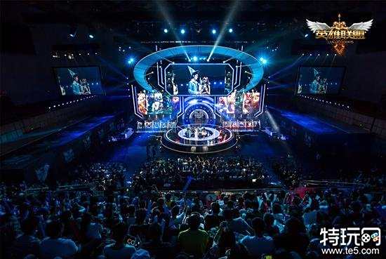 多球队所敬 多球队所敬